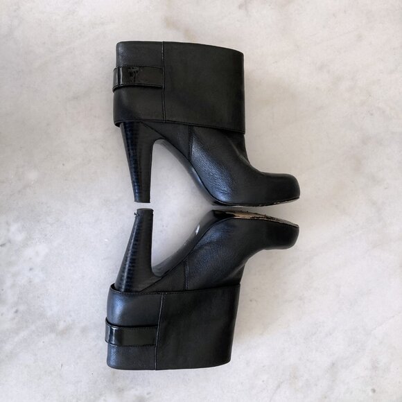 Coach black leather Gene ankle boots / booties, silver hardware, heels, buckles - Picture 5 of 9